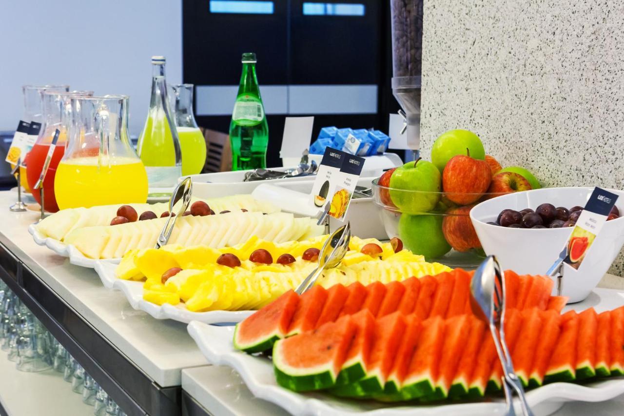 Lux Fatima Park - Hotel, Suites & Residence Екстериор снимка