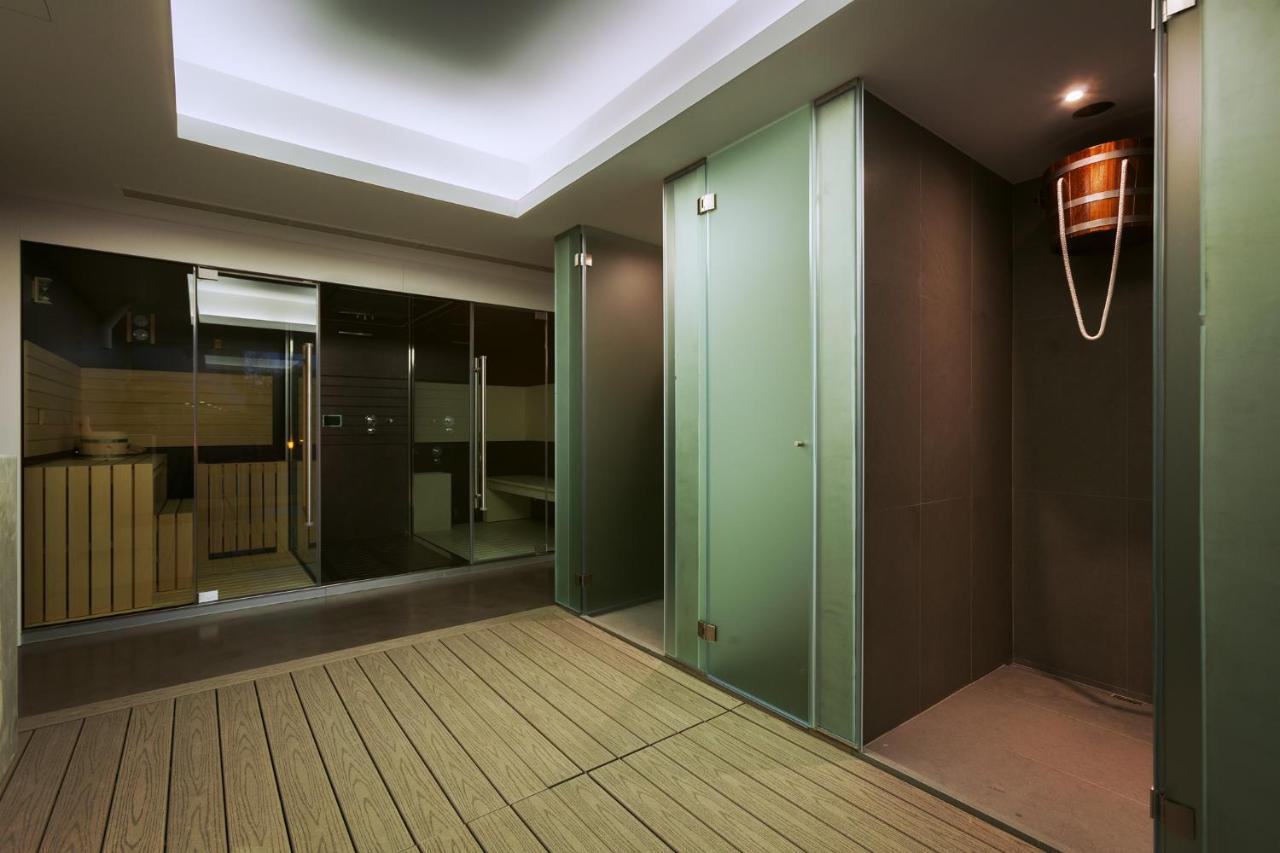 Lux Fatima Park - Hotel, Suites & Residence Екстериор снимка