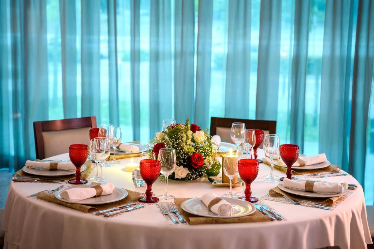 Lux Fatima Park - Hotel, Suites & Residence Екстериор снимка